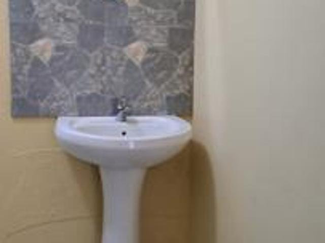 2 Bedroom Apartment in Ottawa