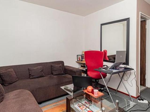 2 Bedroom Apartment in Oak Glen