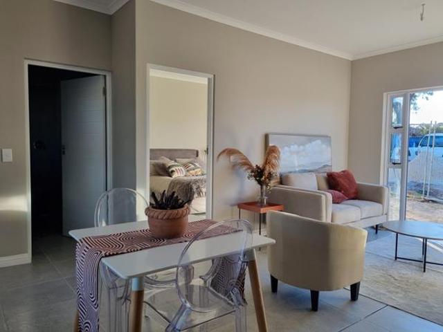2 Bedroom Apartment in Oak Glen