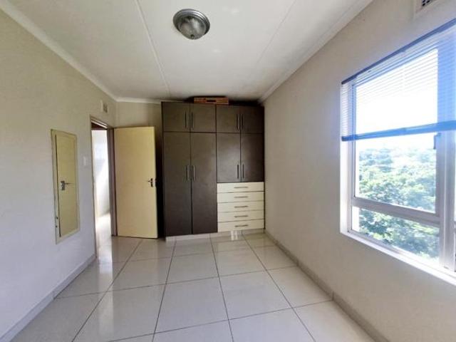2 Bedroom Apartment in Oaklands