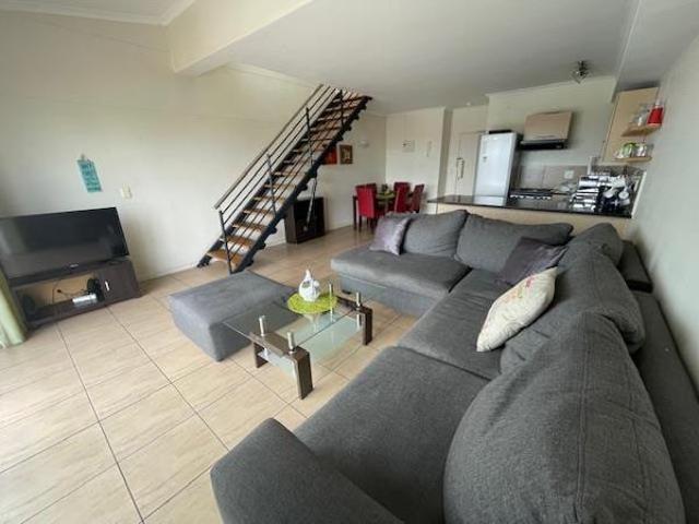 2 Bedroom Apartment in Observatory