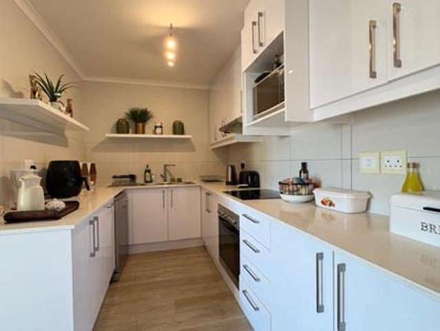 2 Bedroom Apartment in Observatory