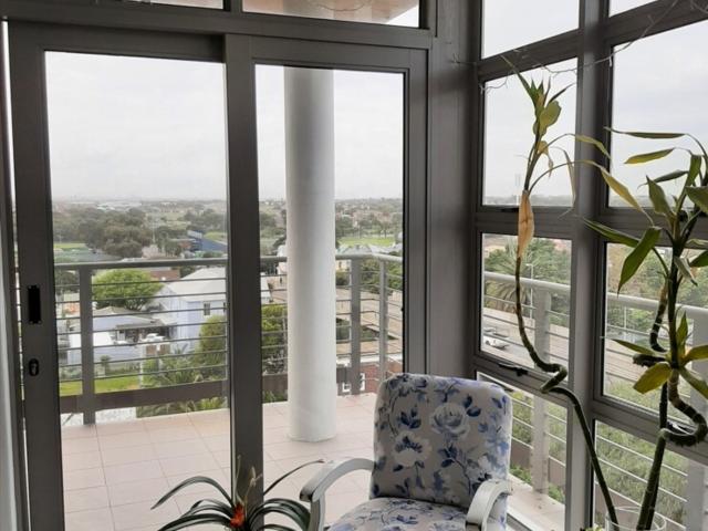 2 Bedroom Apartment in Observatory