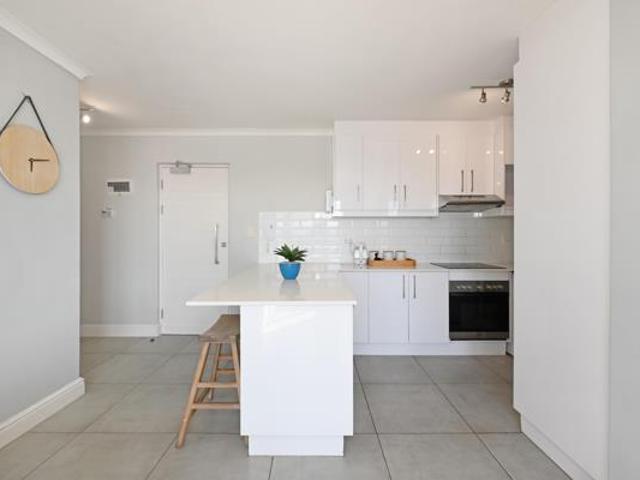 2 Bedroom Apartment in Observatory