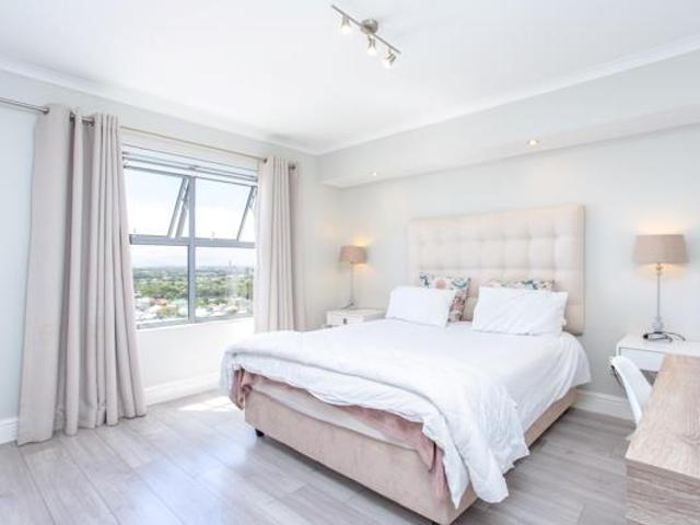 2 Bedroom Apartment in Observatory