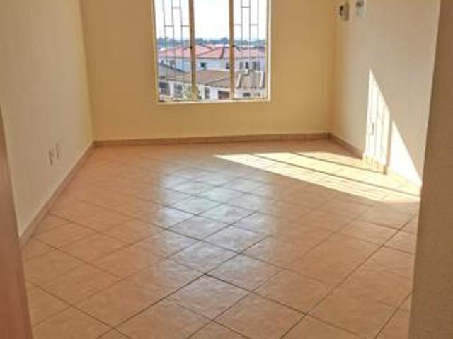 2 Bedroom Apartment in Olievenhoutbosch