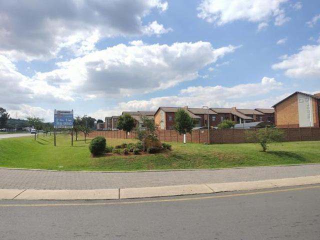 2 Bedroom Apartment in Olifantsvlei