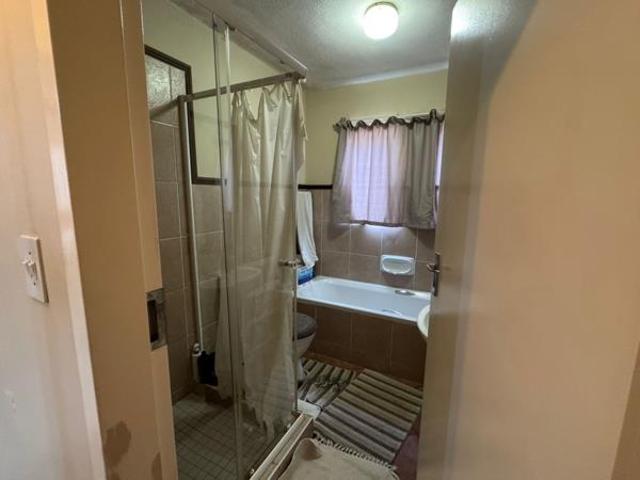 2 Bedroom Apartment in Olympus AH