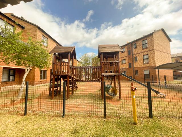 2 Bedroom Apartment in Olympus AH