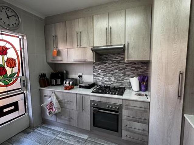 2 Bedroom Apartment in Ontdekkerspark