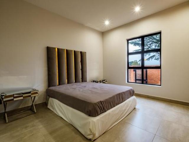 2 Bedroom Apartment in Ormonde