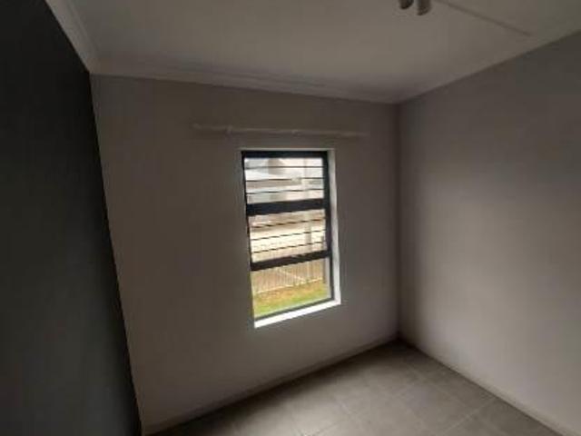 2 Bedroom Apartment in Athlone Park