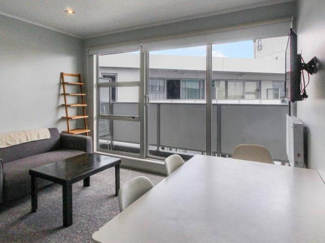 2 bedroom apartment in Auckland City!