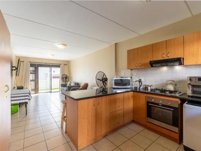 2 Bedroom Apartment in Admirals Park