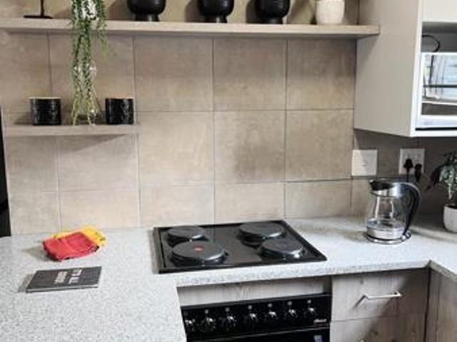 2 Bedroom Apartment in Alan Manor