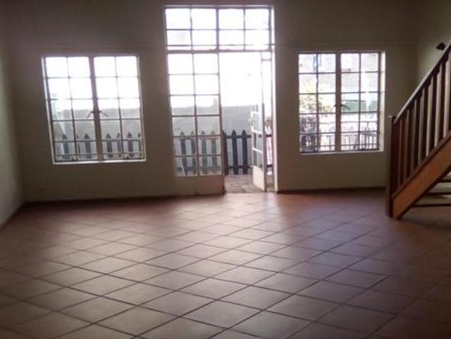 2 Bedroom Apartment in Alberton North