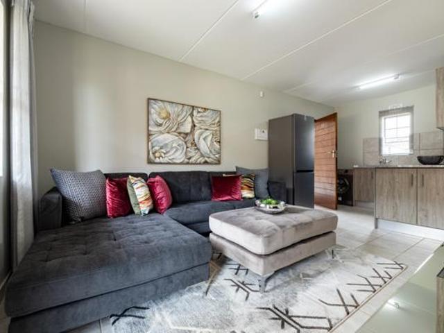 2 Bedroom Apartment in Alrode