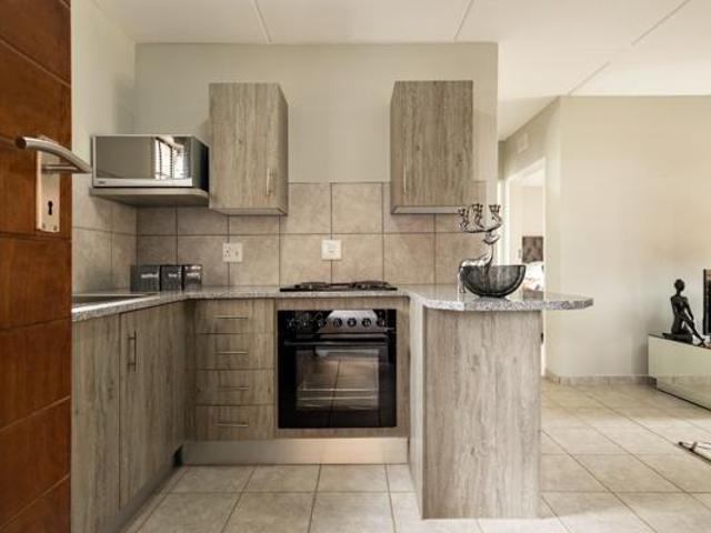 2 Bedroom Apartment in Alrode