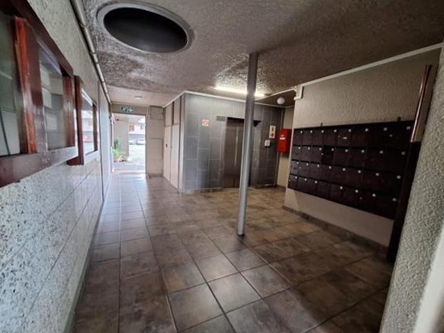 2 Bedroom Apartment in Amanzimtoti