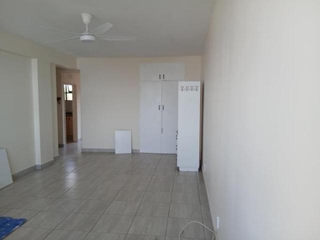 2 Bedroom Apartment in Amanzimtoti