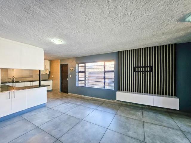 2 Bedroom Apartment in Amanzimtoti