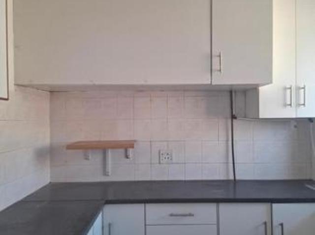 2 Bedroom Apartment in Amanzimtoti