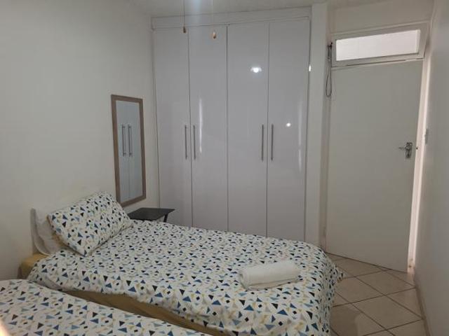 2 Bedroom Apartment in Amanzimtoti