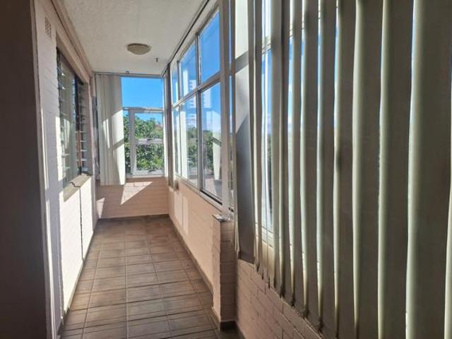 2 Bedroom Apartment in Amanzimtoti