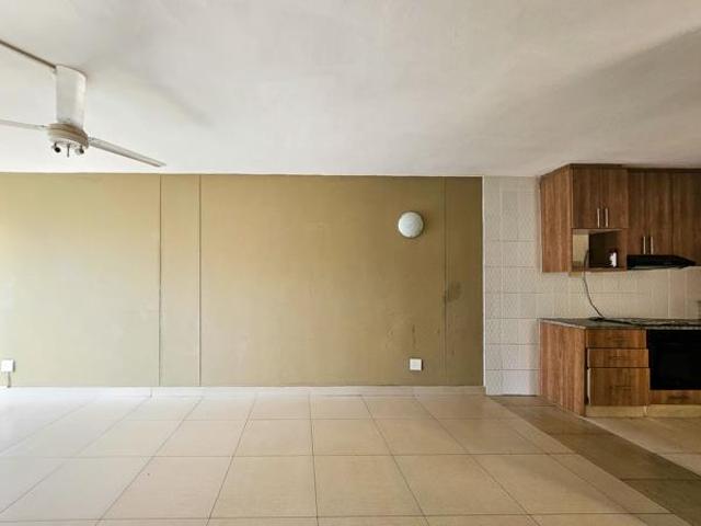2 Bedroom Apartment in Amanzimtoti
