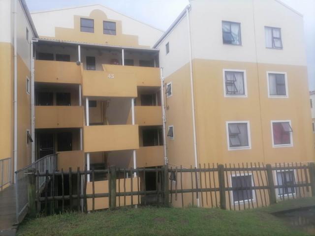 2 Bedroom Apartment in Amalinda