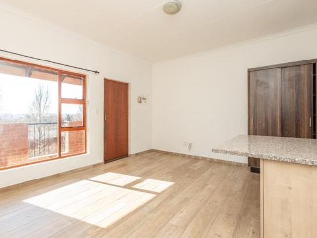 2 Bedroom Apartment in Amorosa