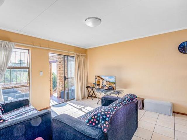 2 Bedroom Apartment in Amorosa