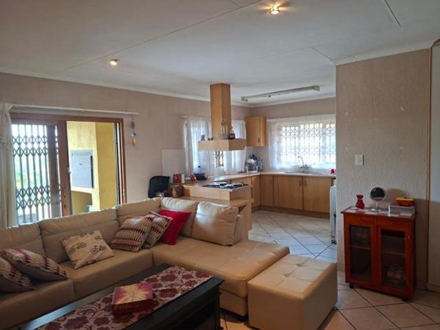 2 Bedroom Townhouse in Aquapark