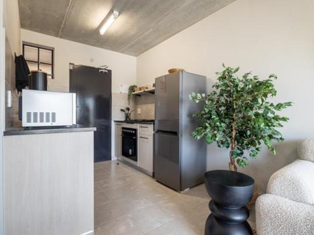 2 Bedroom Apartment in Arcadia