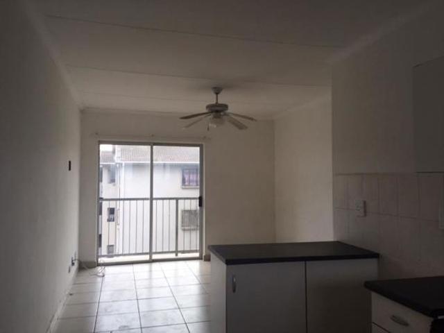 2 Bedroom Apartment in Arboretum