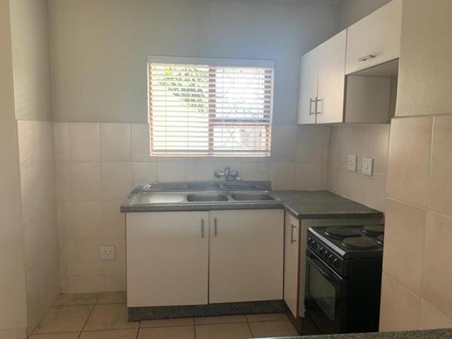 2 Bedroom Apartment in Arboretum