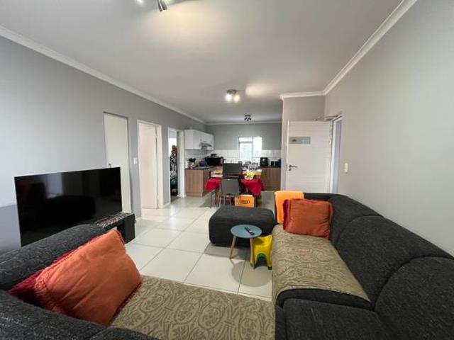 2 Bedroom Apartment in Burgundy Estate