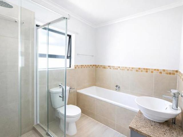 2 Bedroom Apartment in Burgundy Estate