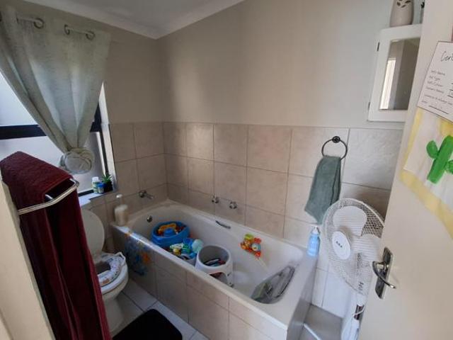 2 Bedroom Apartment in Burgundy Estate