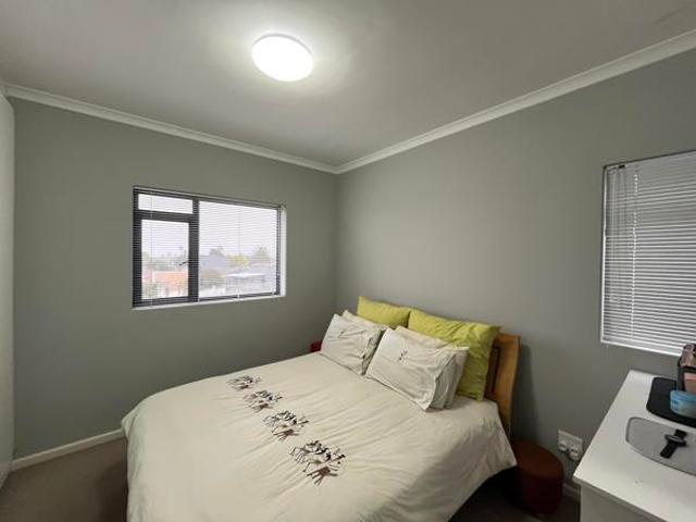 2 Bedroom Apartment in Burgundy Estate