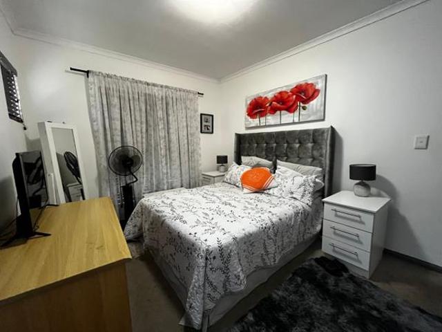 2 Bedroom Apartment in Burgundy Estate