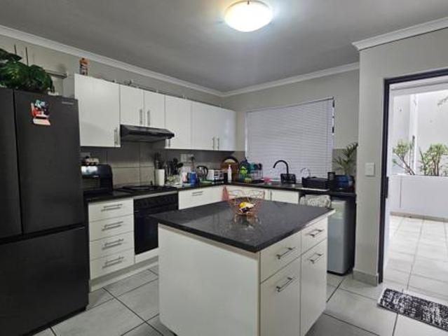 2 Bedroom Apartment in Burgundy Estate
