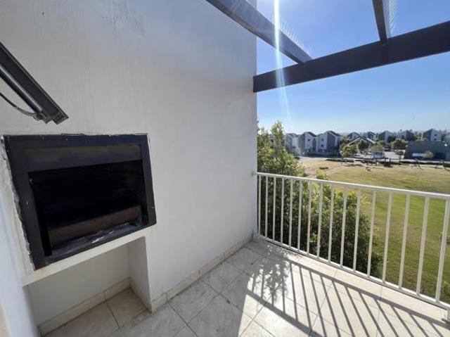 2 Bedroom Apartment in Burgundy Estate