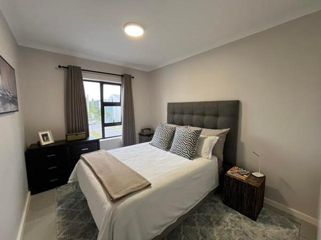 2 Bedroom Apartment in Burgundy Estate