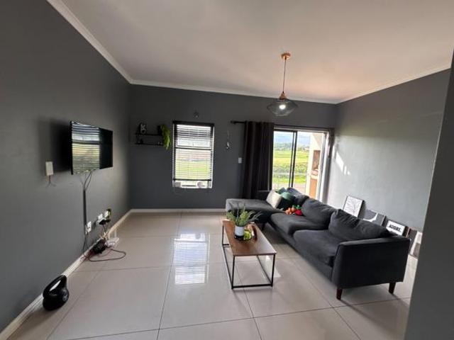 2 Bedroom Apartment in Burgundy Estate