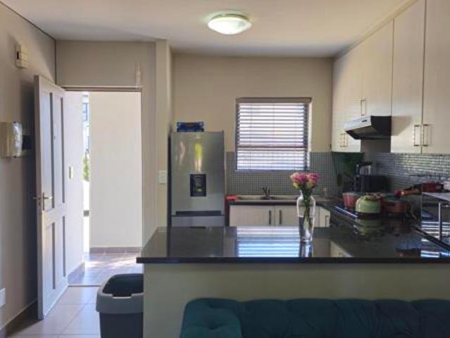 2 Bedroom Apartment in Burgundy Estate