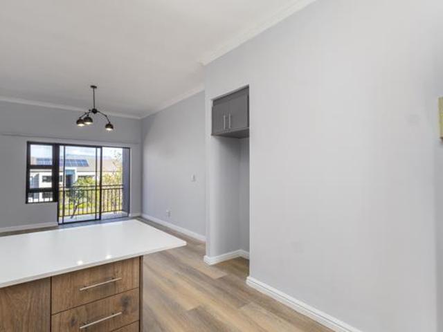 2 Bedroom Apartment in Burgundy Estate