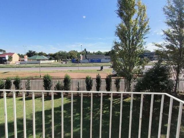 2 Bedroom Apartment in Baillie Park