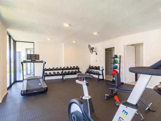 2 Bedroom Apartment in Ballito Central
