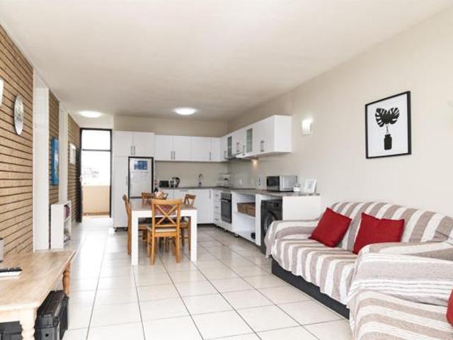 2 Bedroom Apartment in Ballito Central